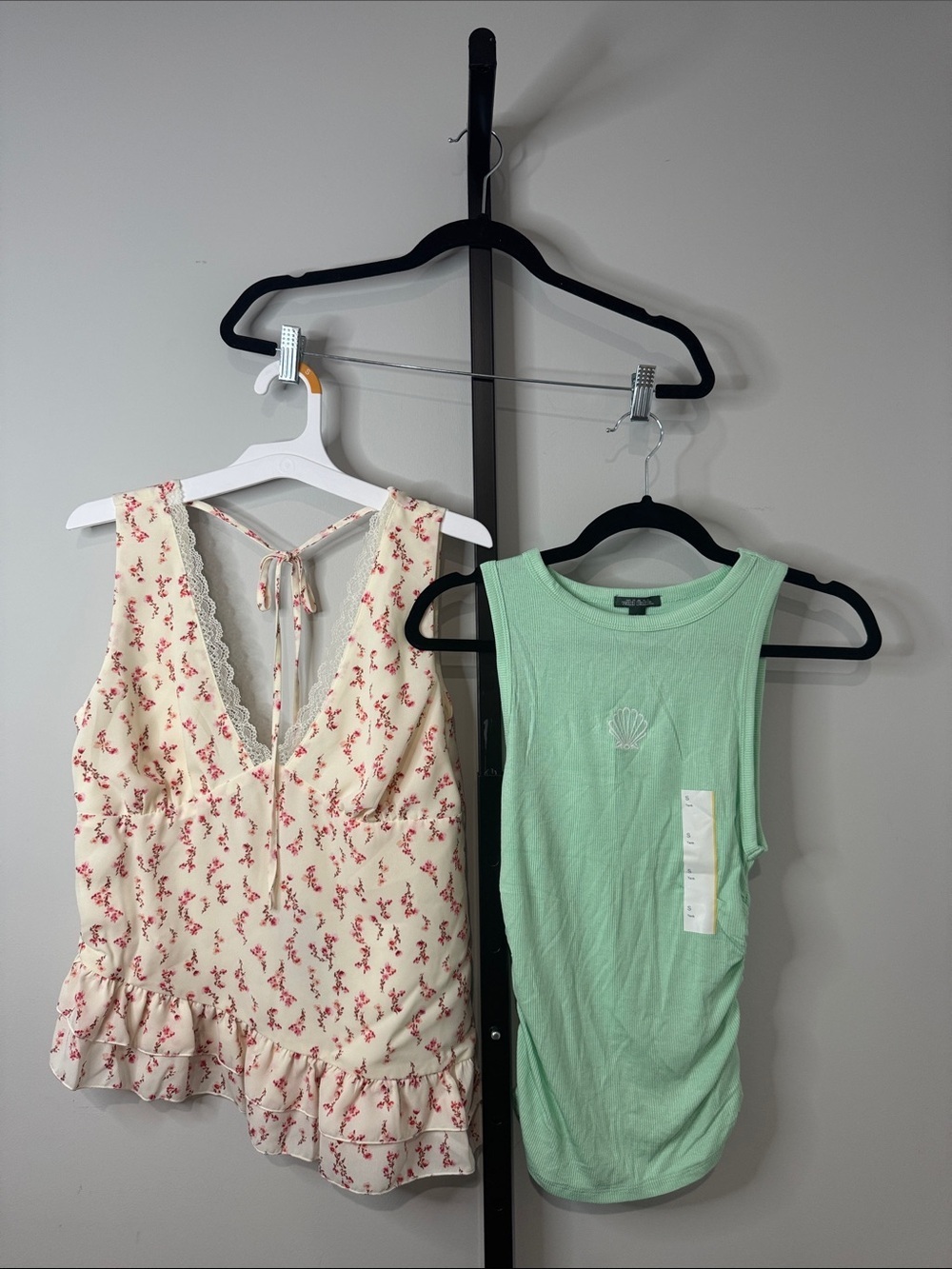 wild fable Mint Green Shell Tank & Floral Tank Top Size Small New NWT